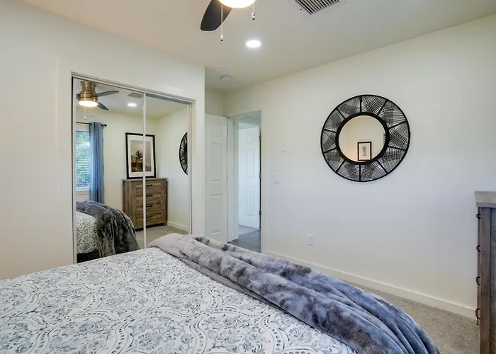Hot Tub, Mountain Views: Scenic Holiday home Prescott